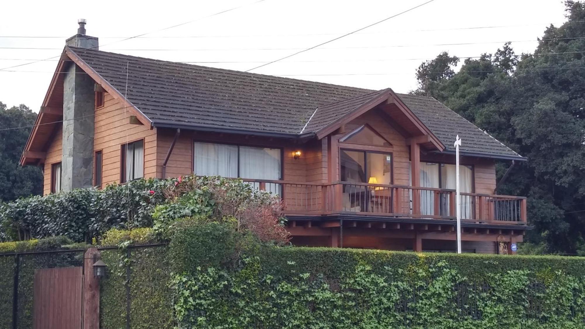 Frontera Pucon Hostel B&B Eksteriør billede
